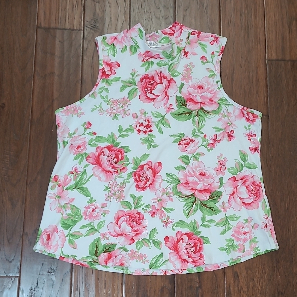 Jolie & Joy White Sleeveless Top with Pink Rose Design size 3X